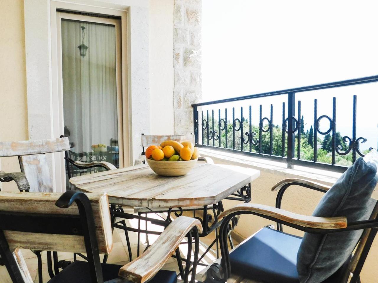 Villa Casa Oliva With Private Heating Pools